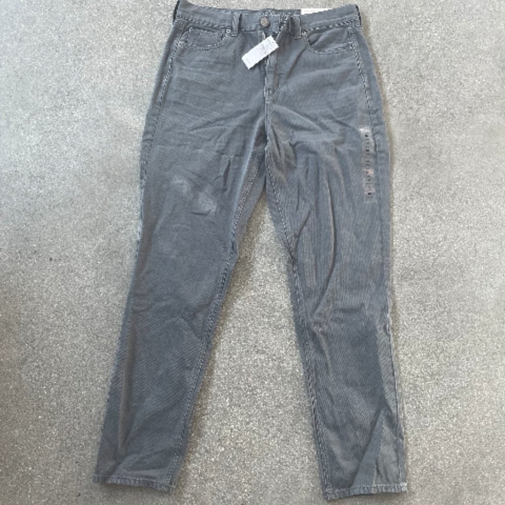 American Eagle Grey High Rise Mom Jean